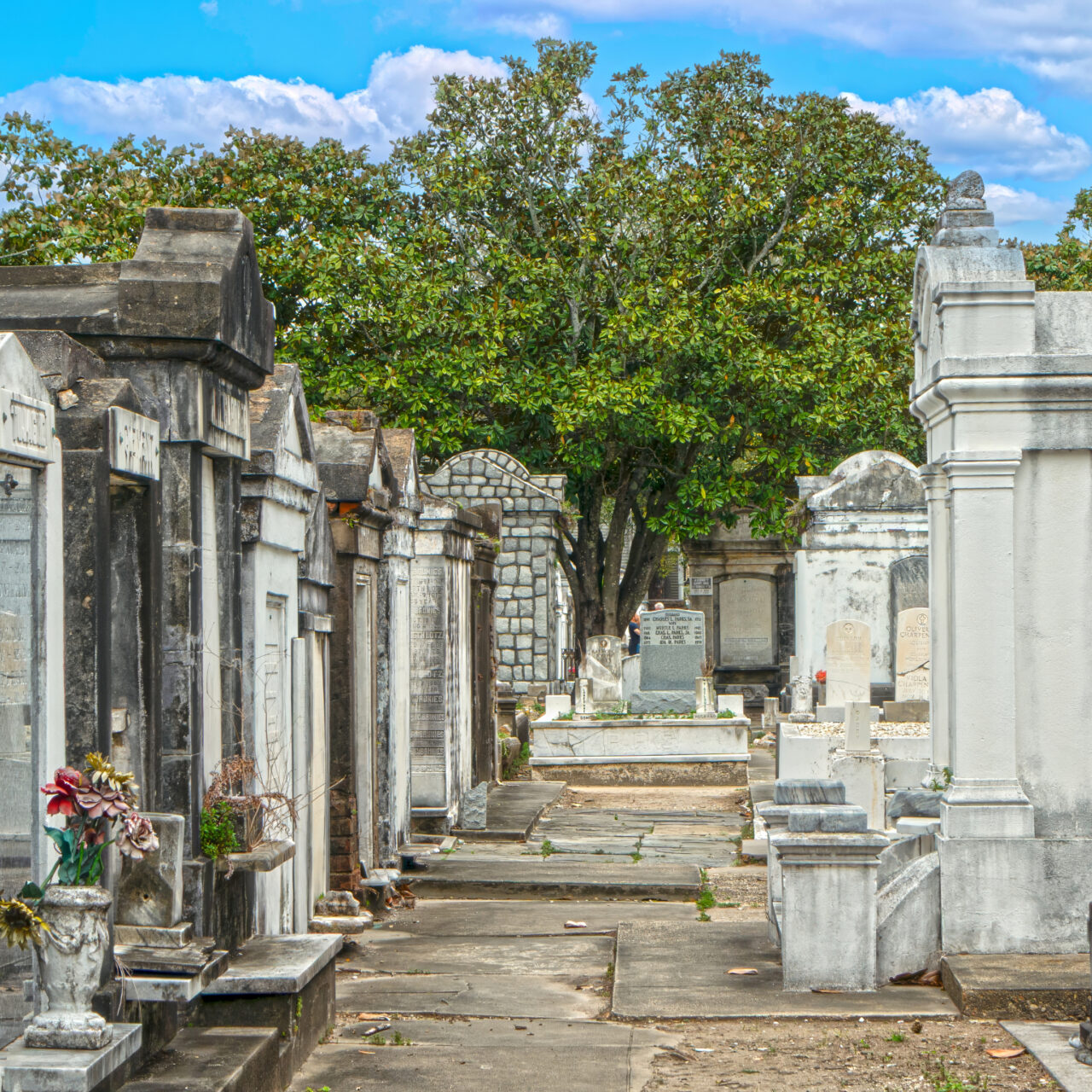 Row of gravesites in St. Louis Cemetery No. 3