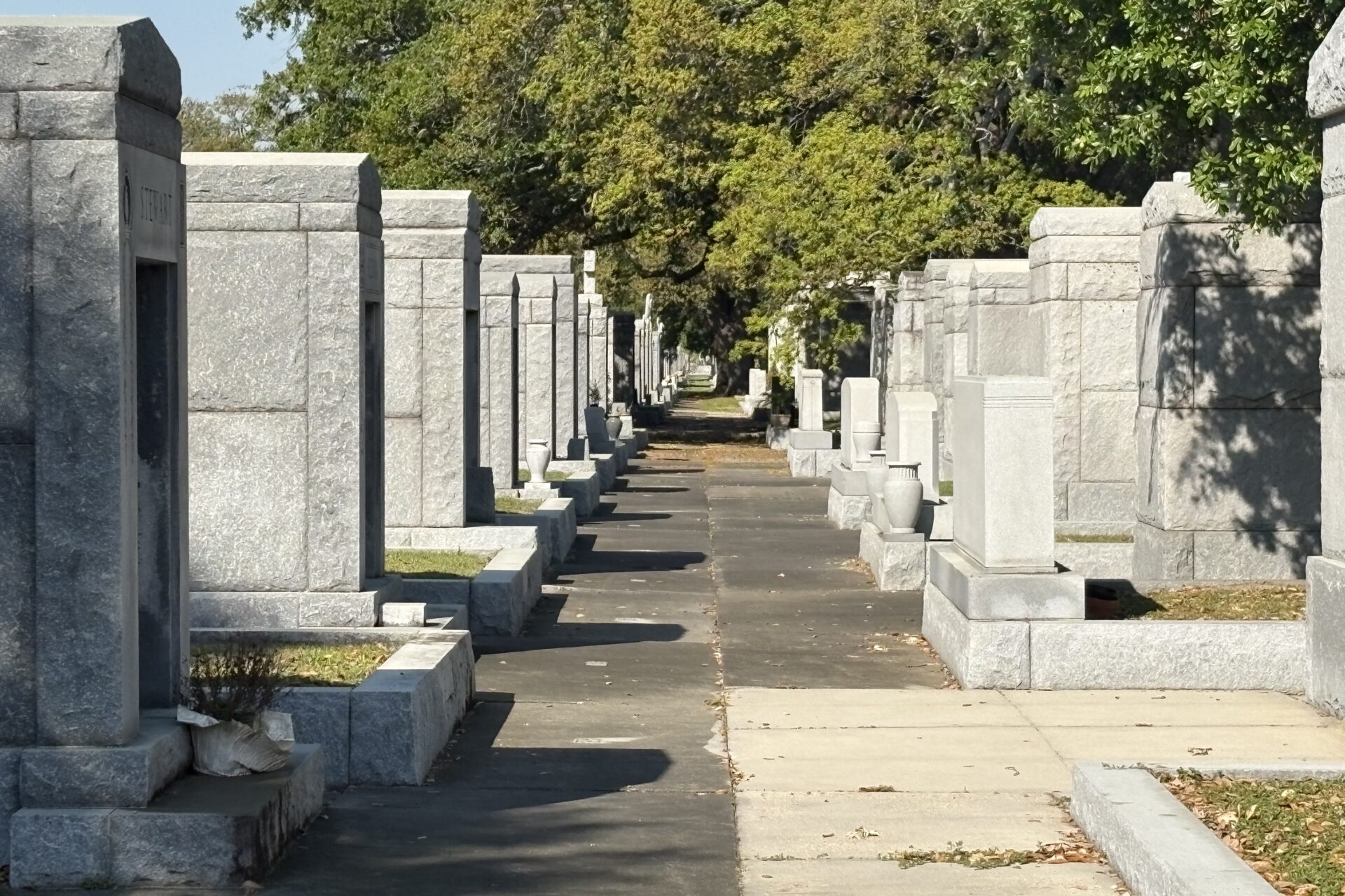 row of tombs in historic Metairie Cemetery