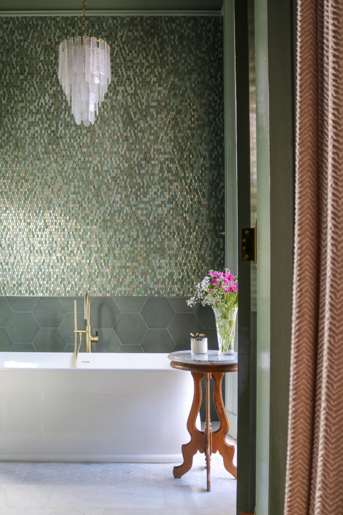 1914 Esplanade Ave. Home of Dana & Bo Cooper