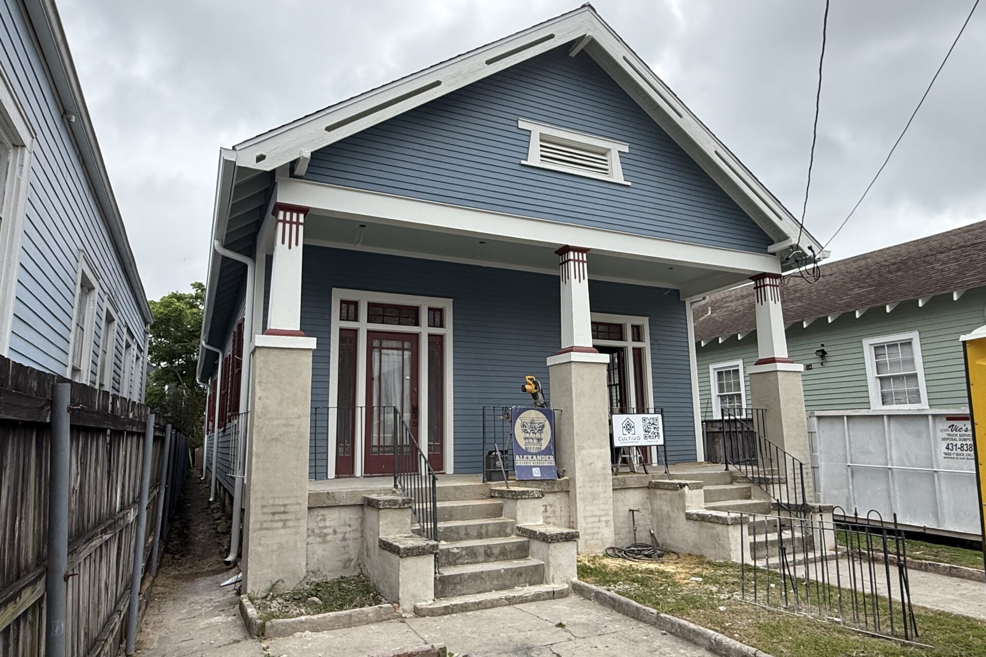 front facade of 2349 Laurel St. in the Irish Channel